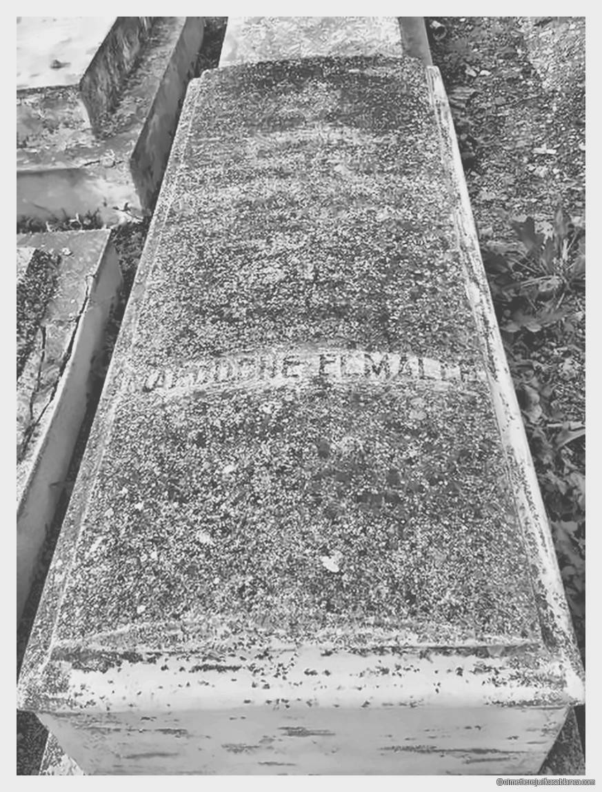 Pierre tombale