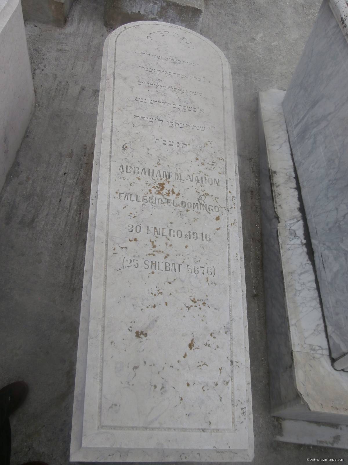 Pierre tombale