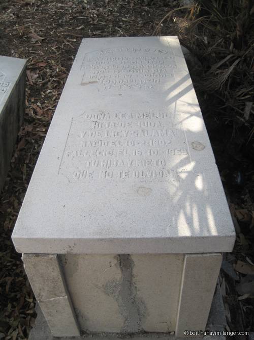 Pierre tombale de lea salama
