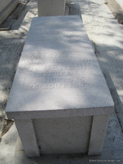 Pierre tombale