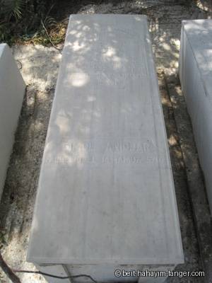 Pierre tombale