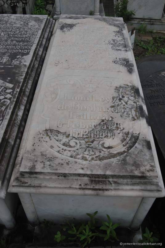 Pierre tombale