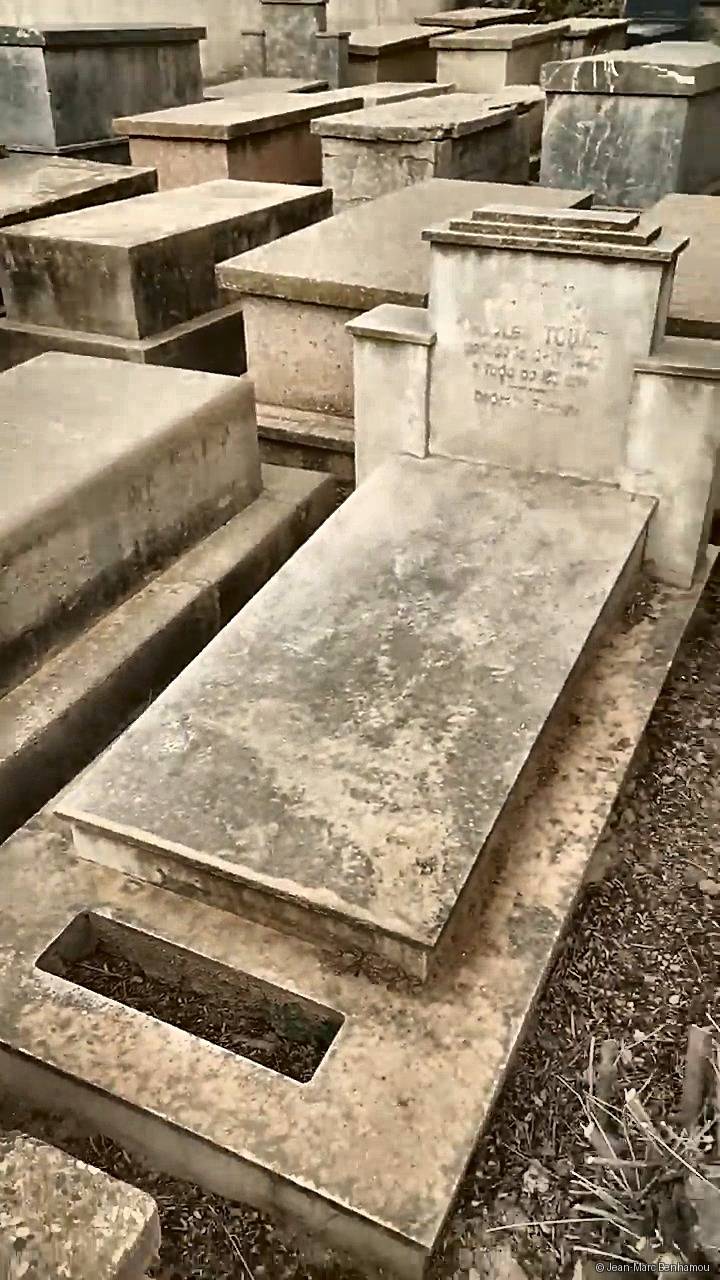 Tombe sans nom
