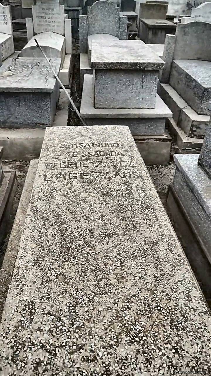 Pierre tombale