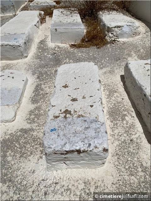 Tombe sans nom