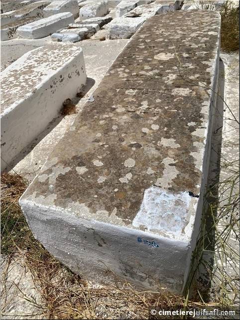 Tombe sans nom