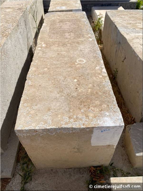 Tombe sans nom