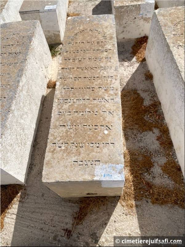 Pierre tombale