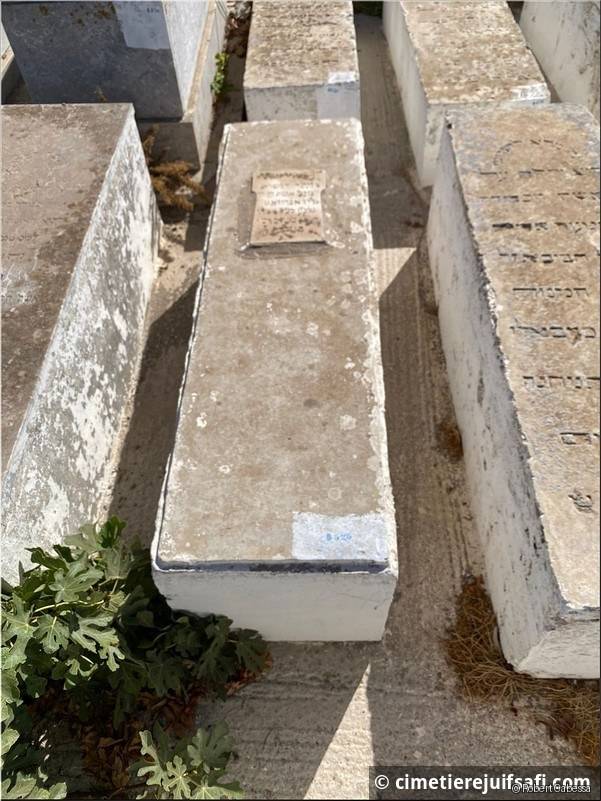 Pierre tombale