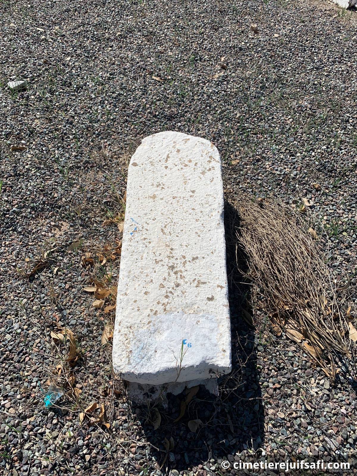 Tombe sans nom