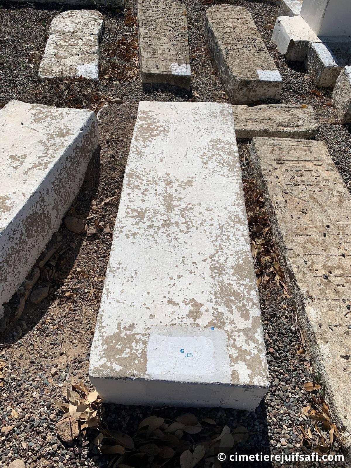 Tombe sans nom