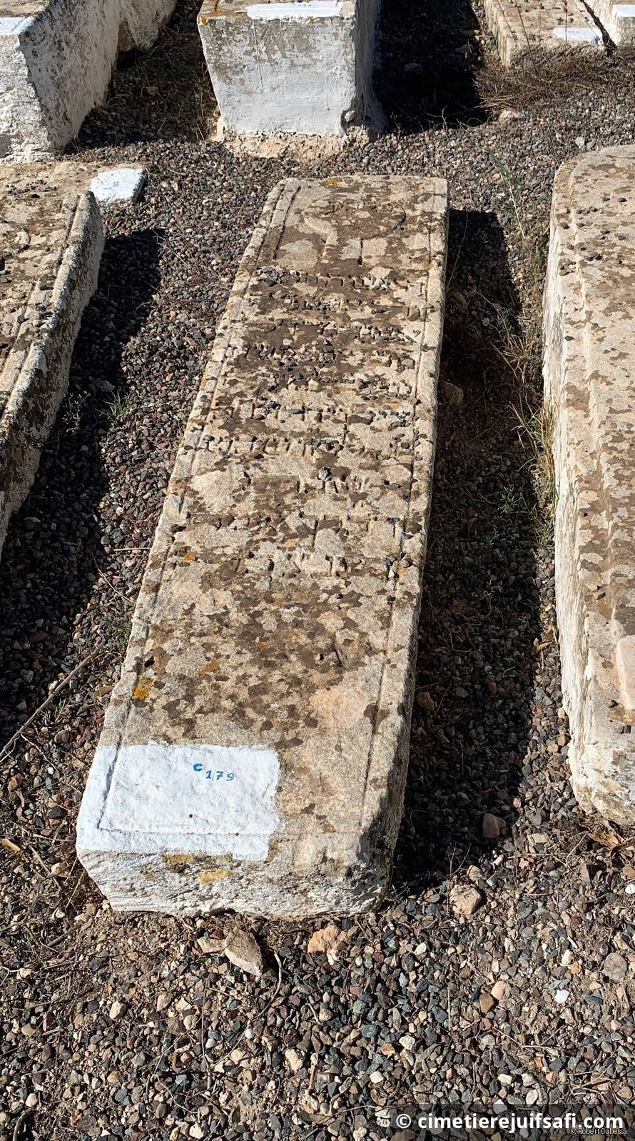 Tombe sans nom