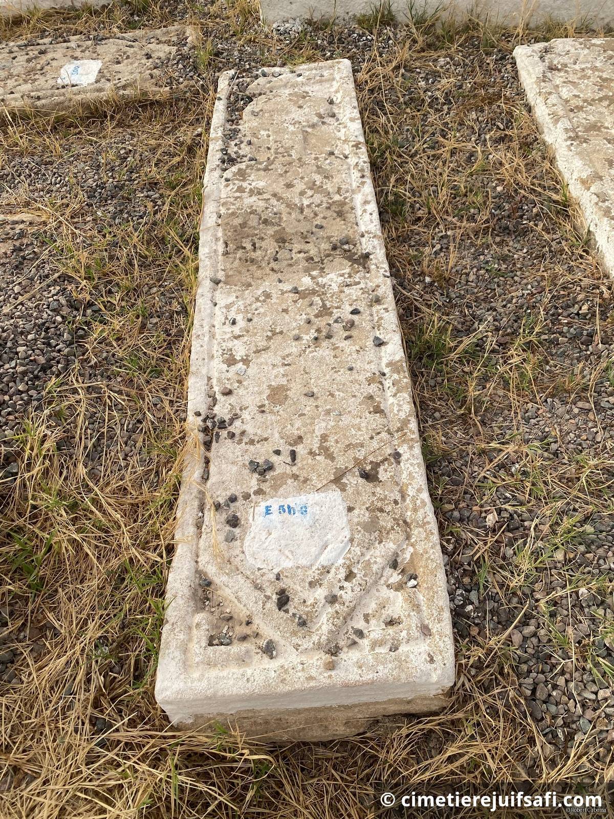 Tombe sans nom
