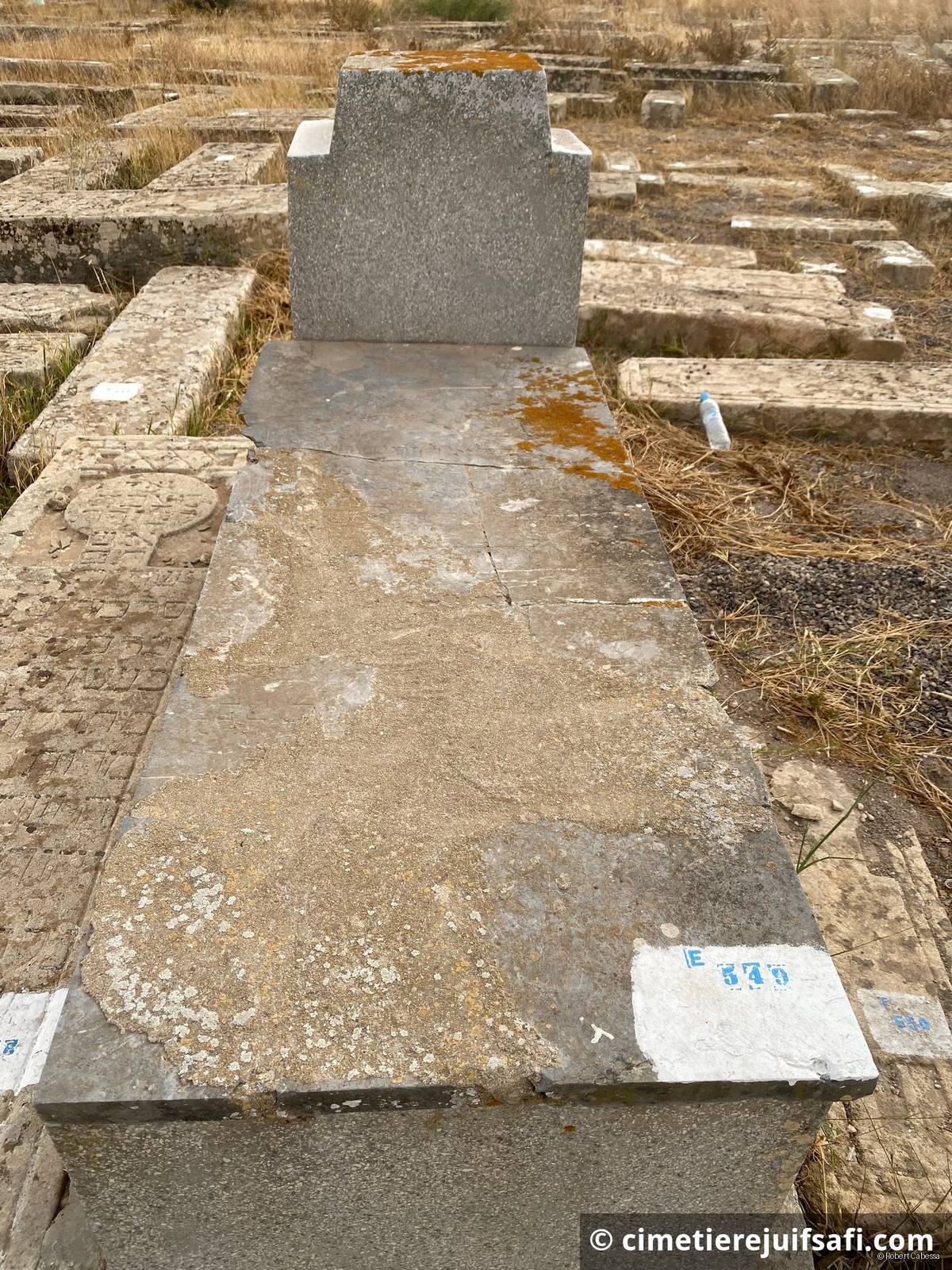 Tombe sans nom