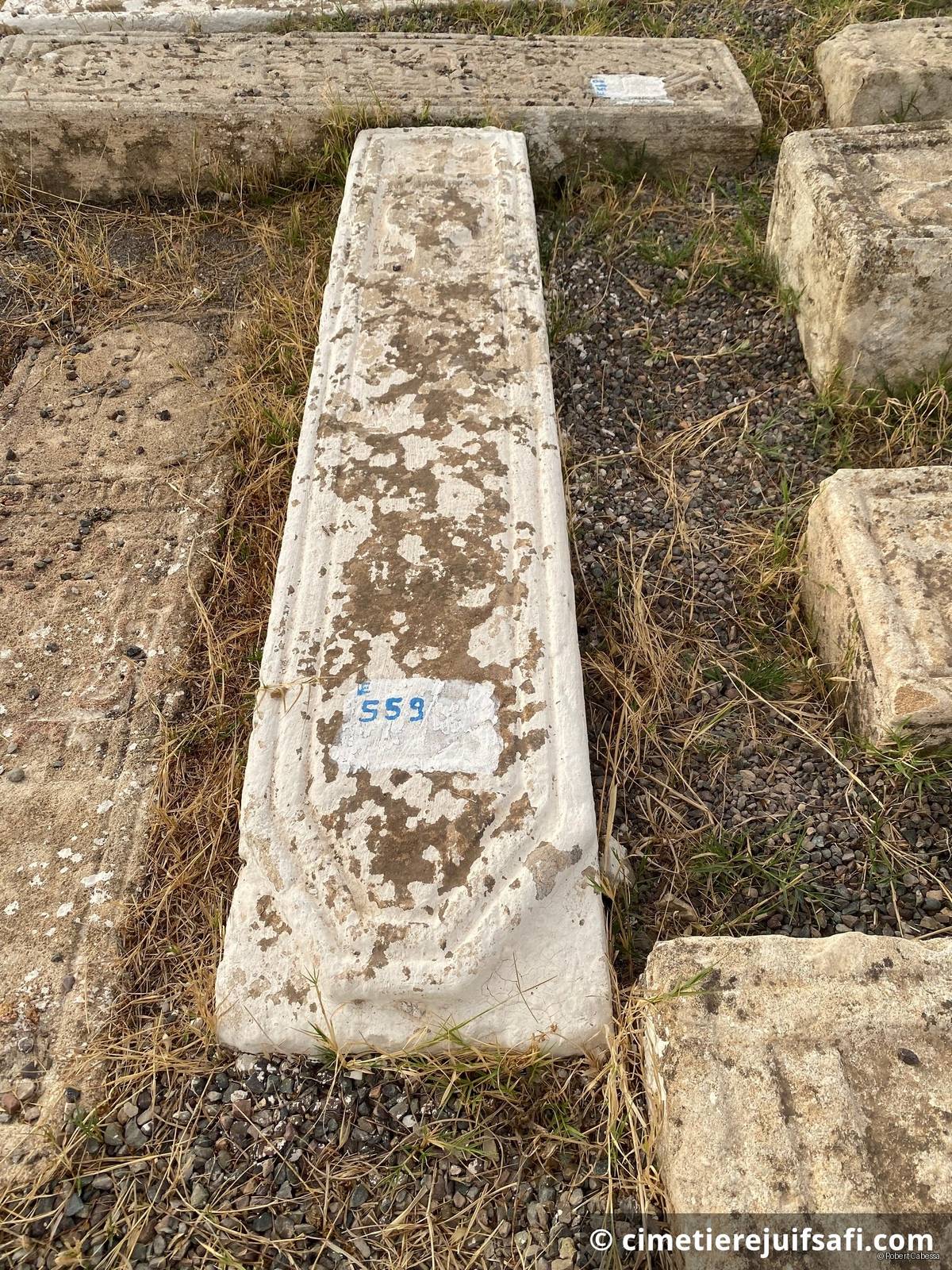 Tombe sans nom