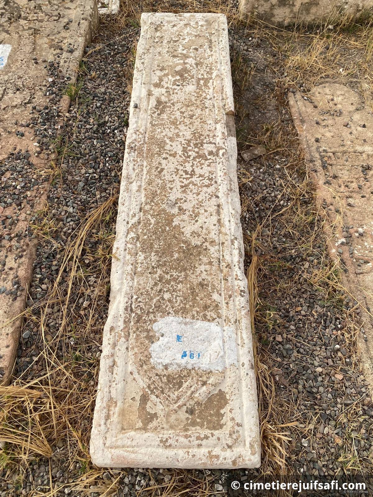Tombe sans nom