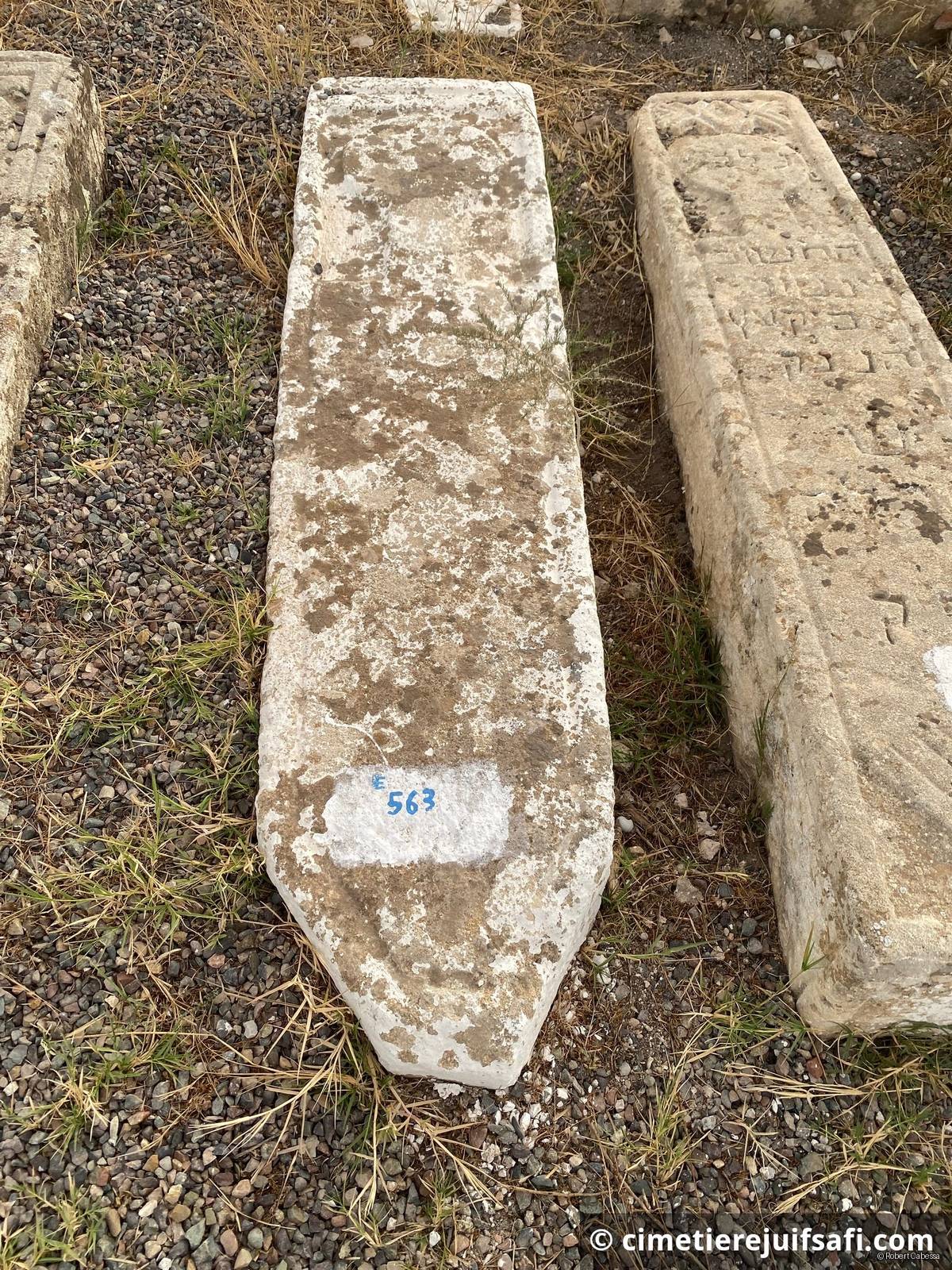 Tombe sans nom