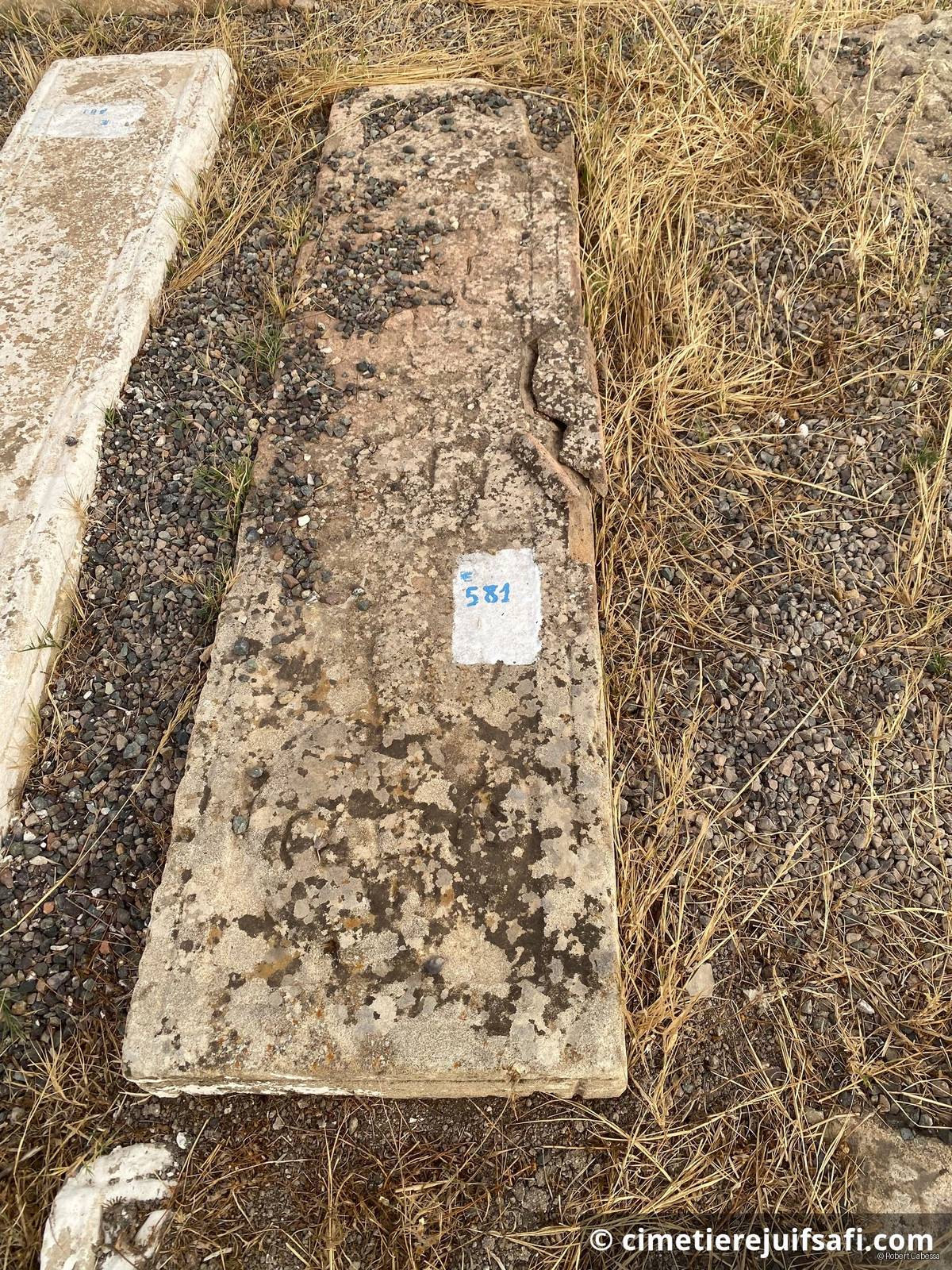 Tombe sans nom