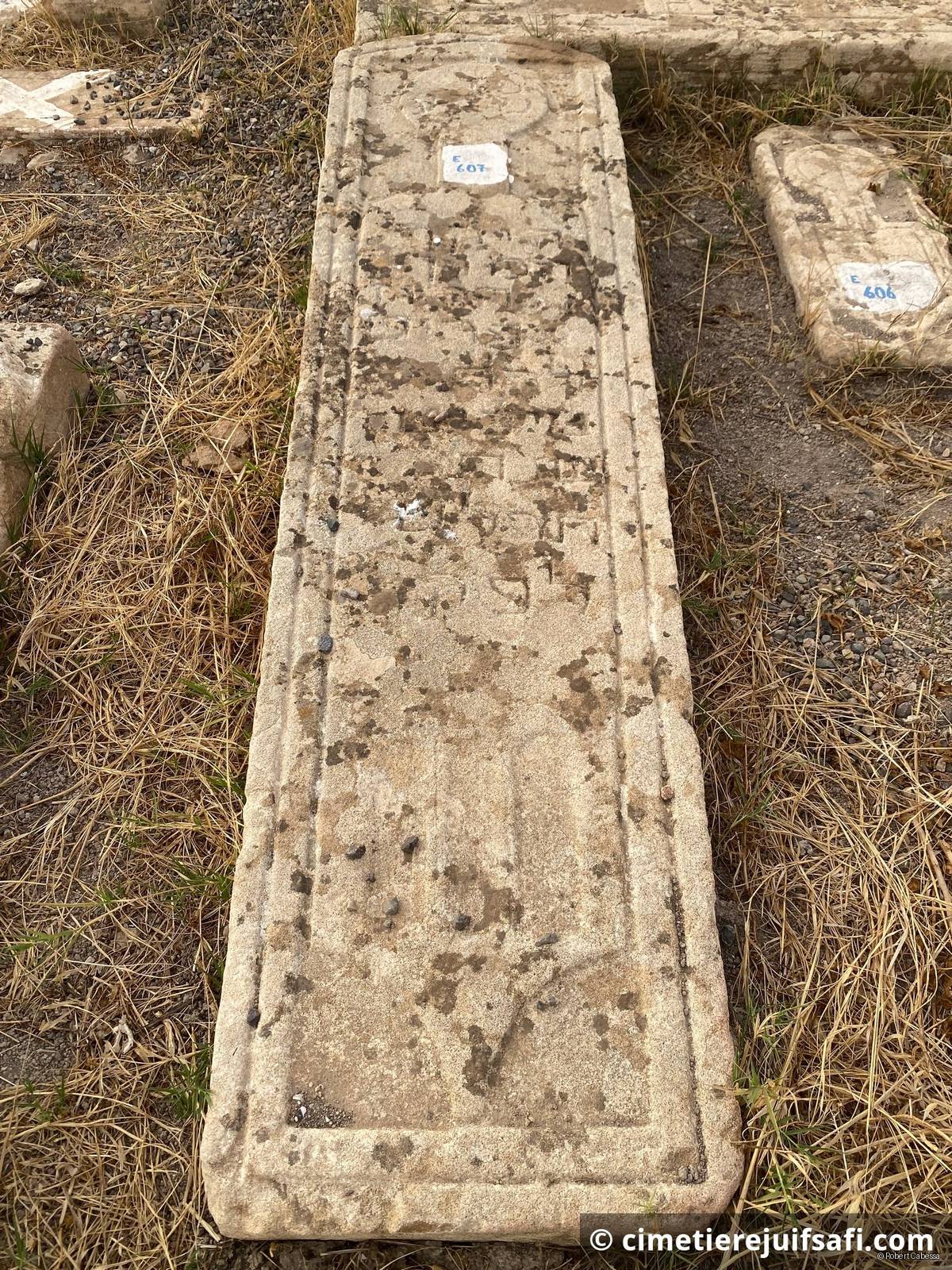 Tombe sans nom