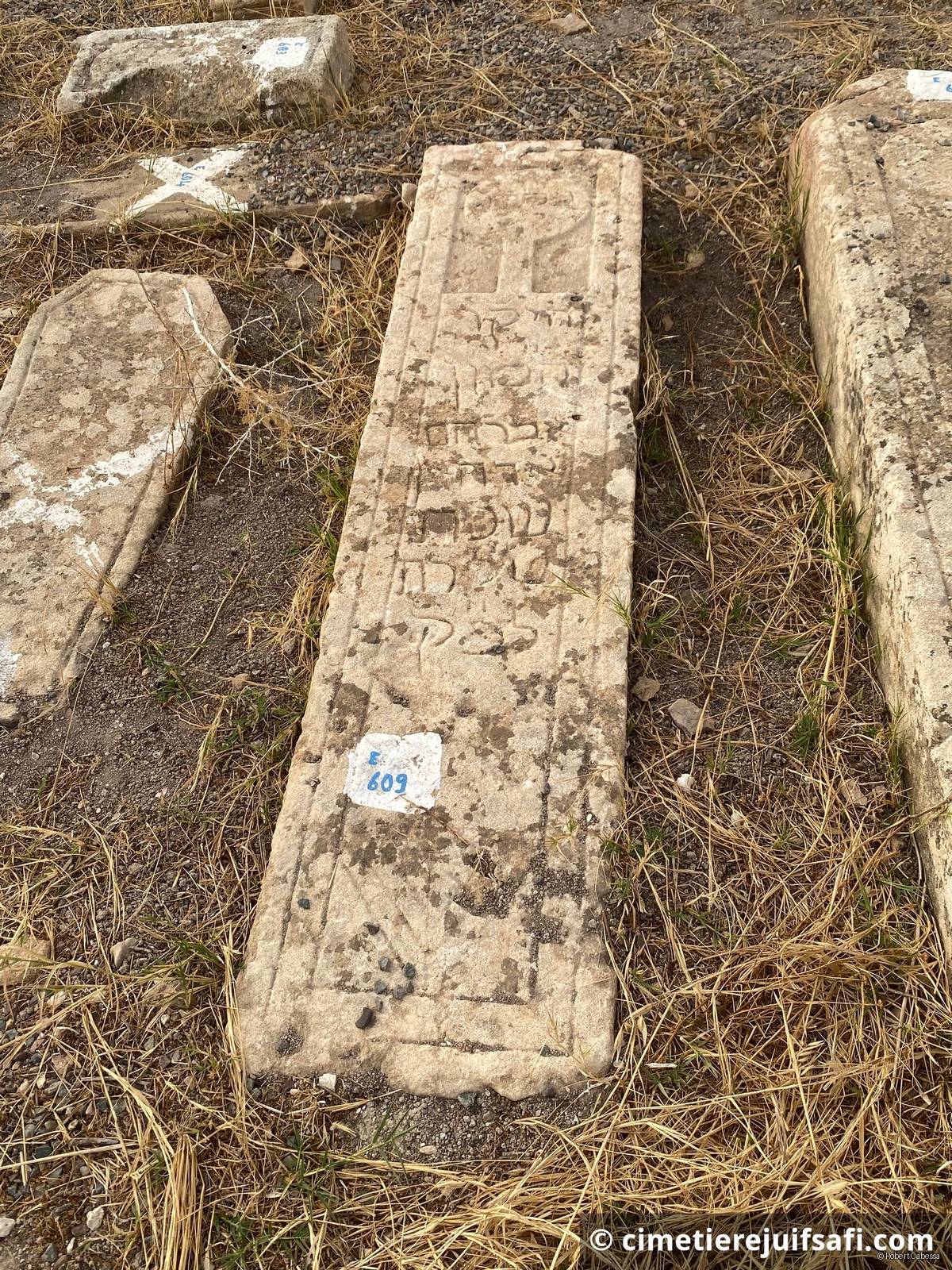 Tombe sans nom