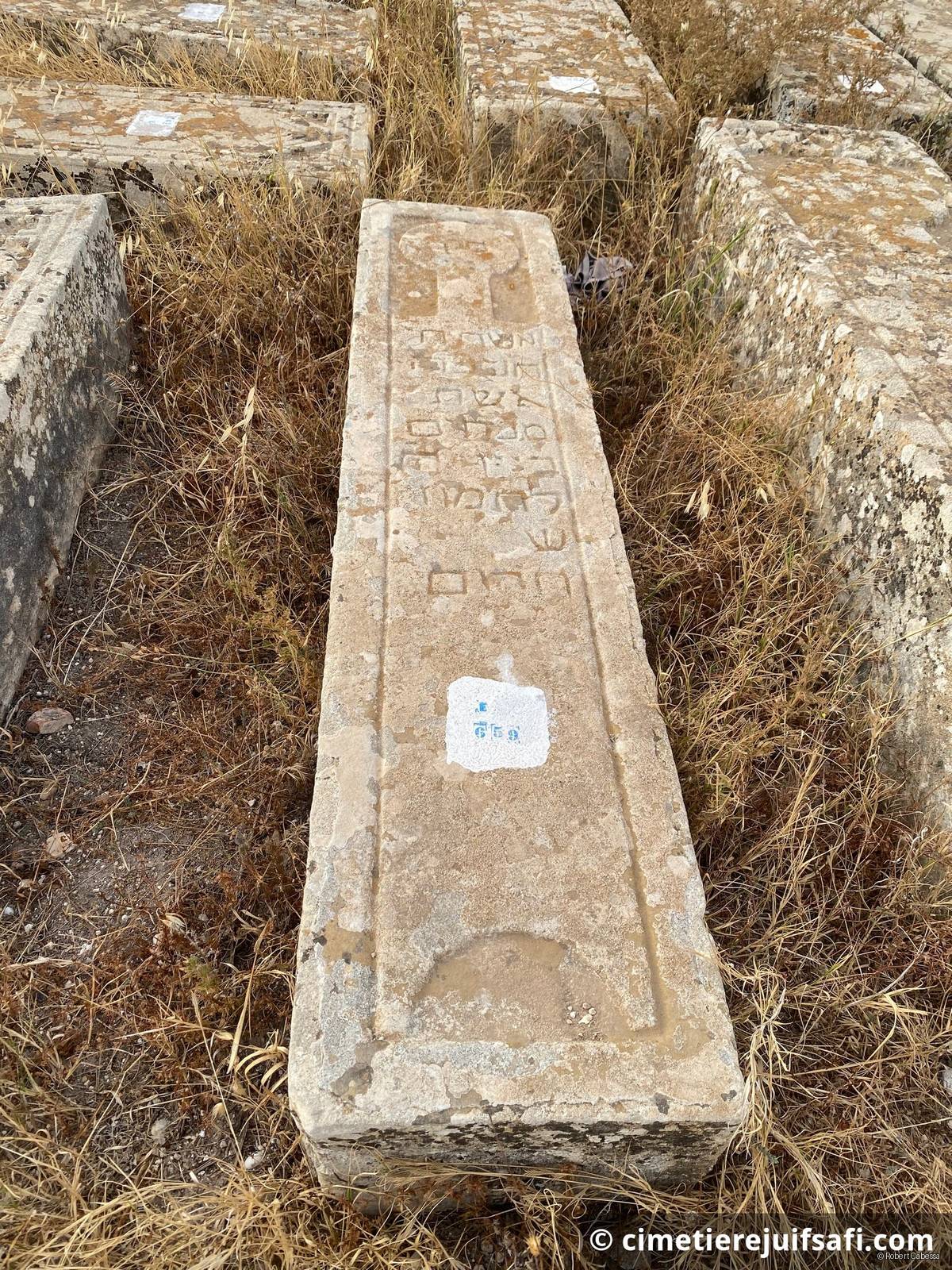Tombe sans nom