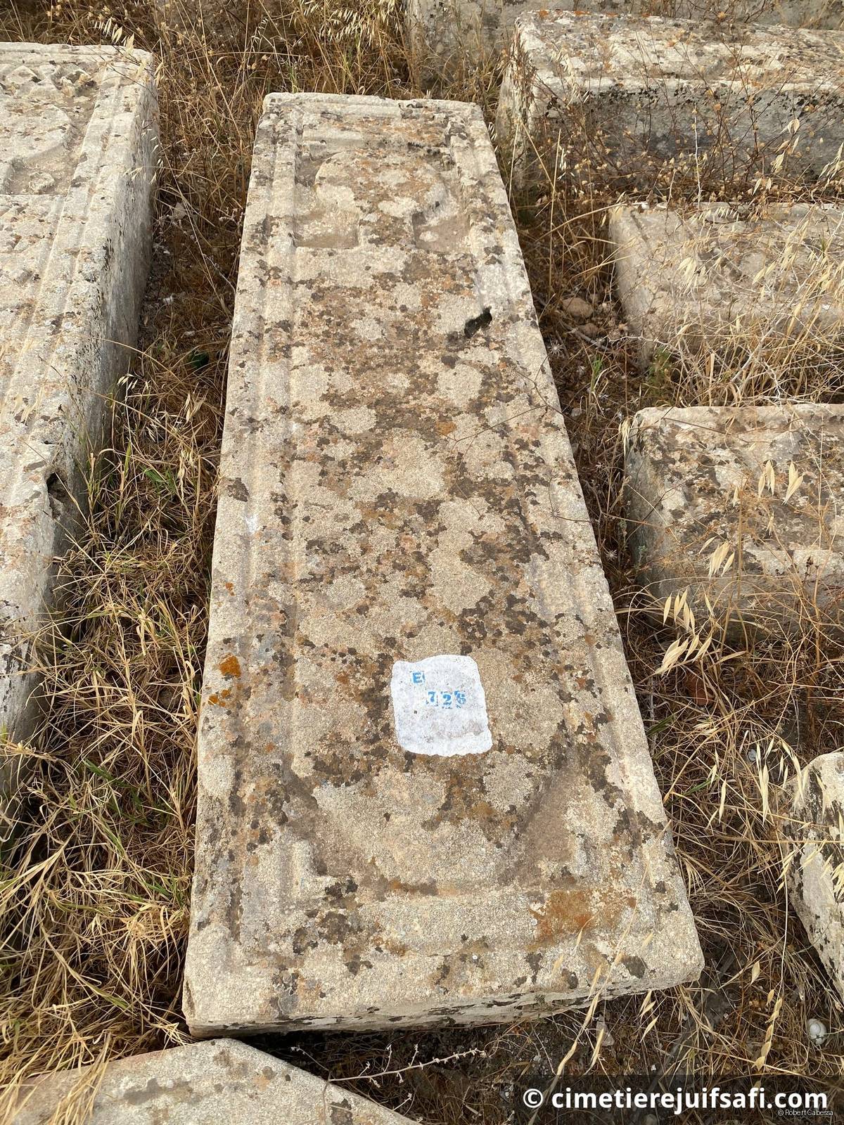 Tombe sans nom