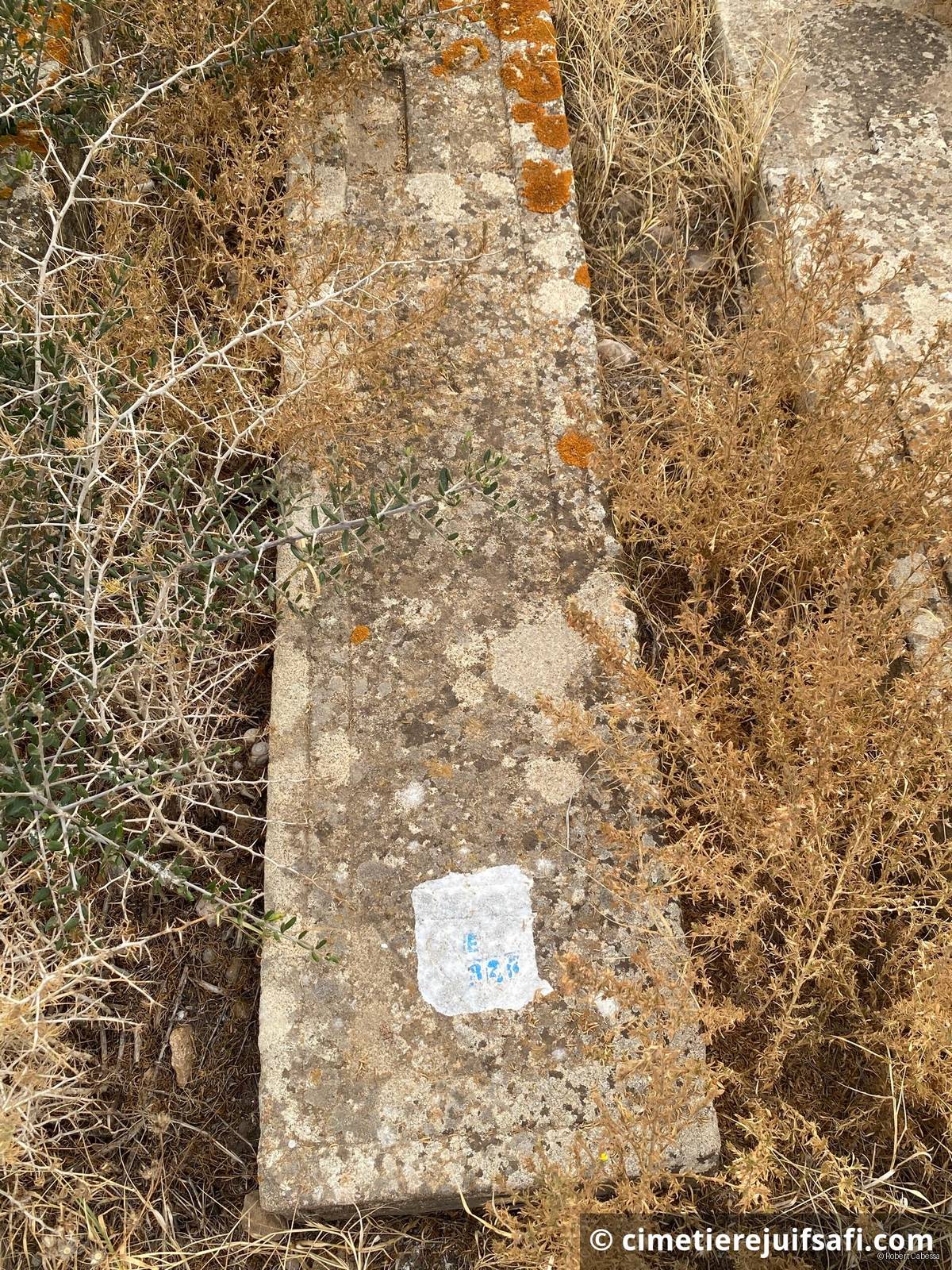 Tombe sans nom
