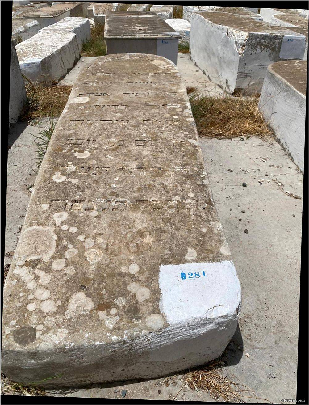 Tombe sans nom