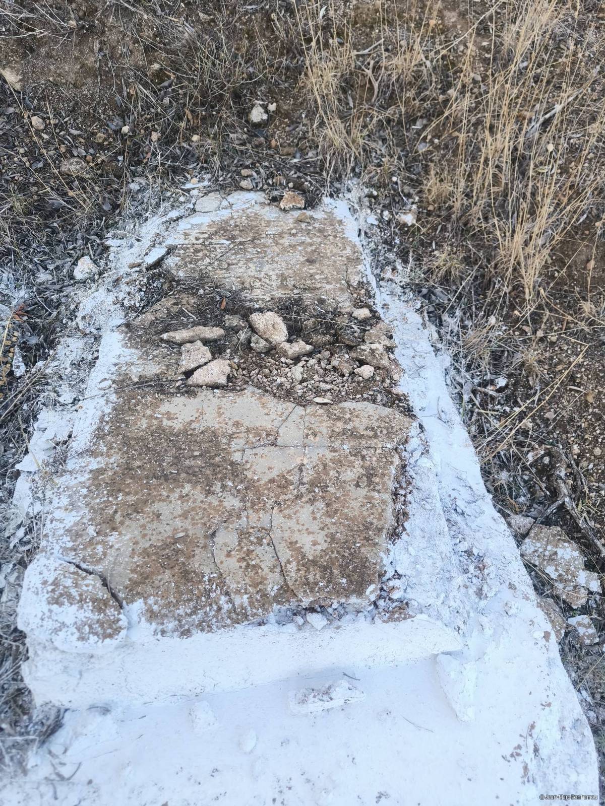 Tombe sans nom