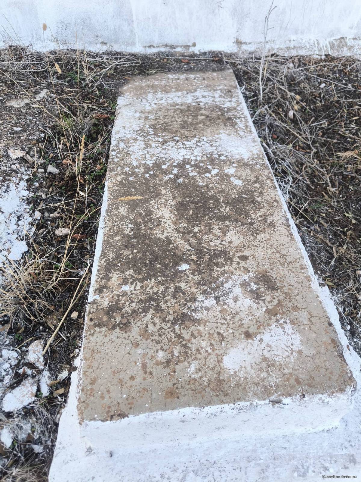 Tombe sans nom