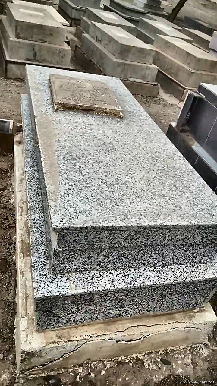 Tombe sans nom