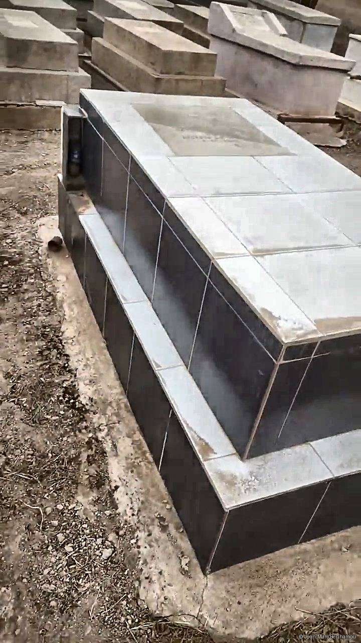 Tombe sans nom
