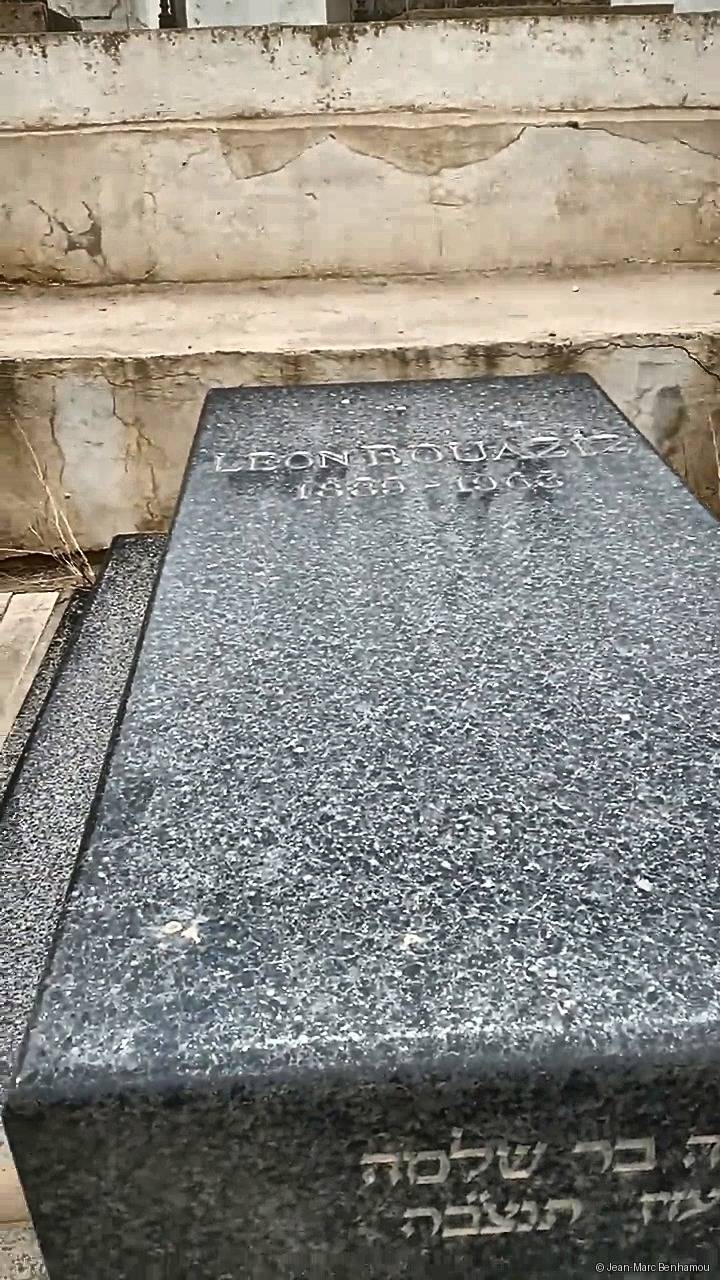 Pierre tombale