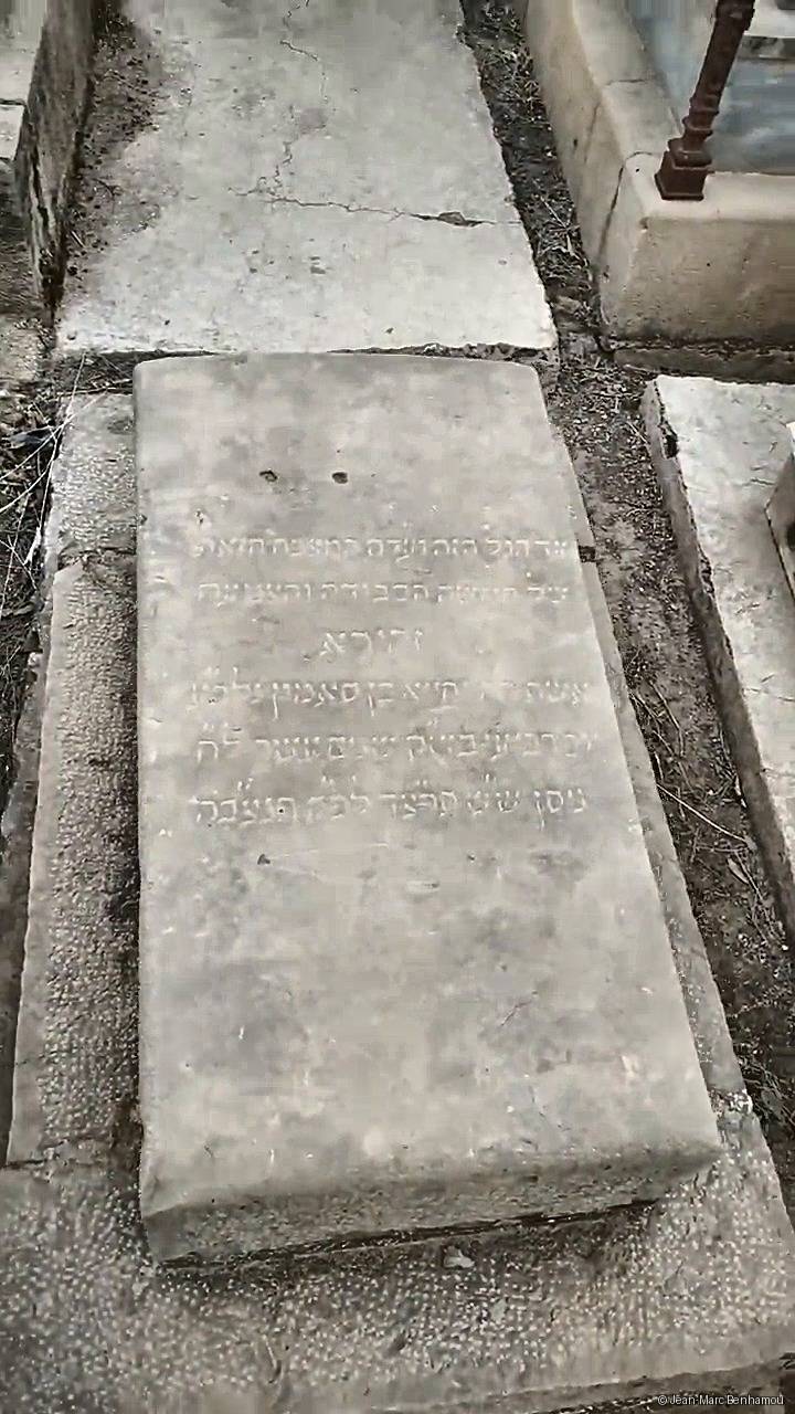 Pierre tombale