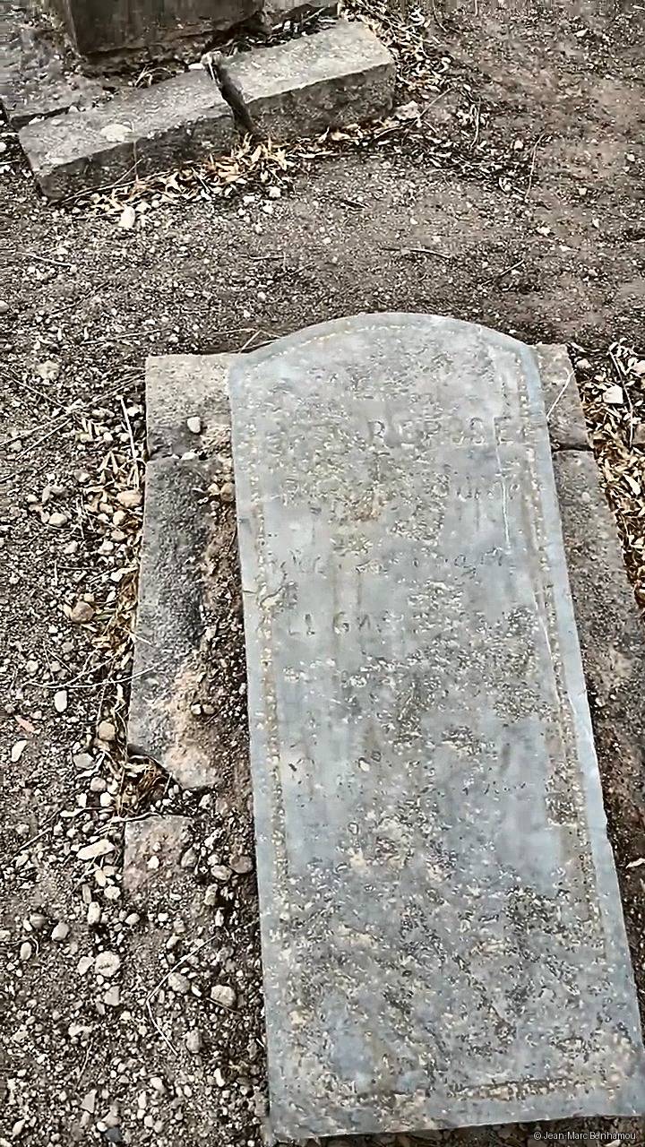Tombe sans nom