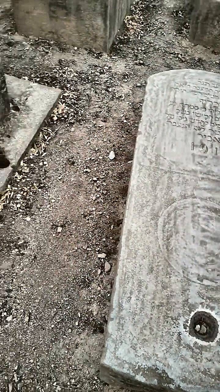 Tombe sans nom