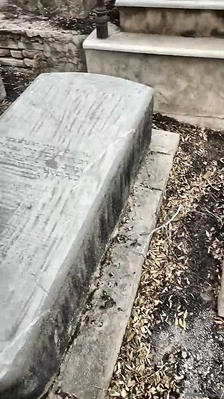 Tombe sans nom