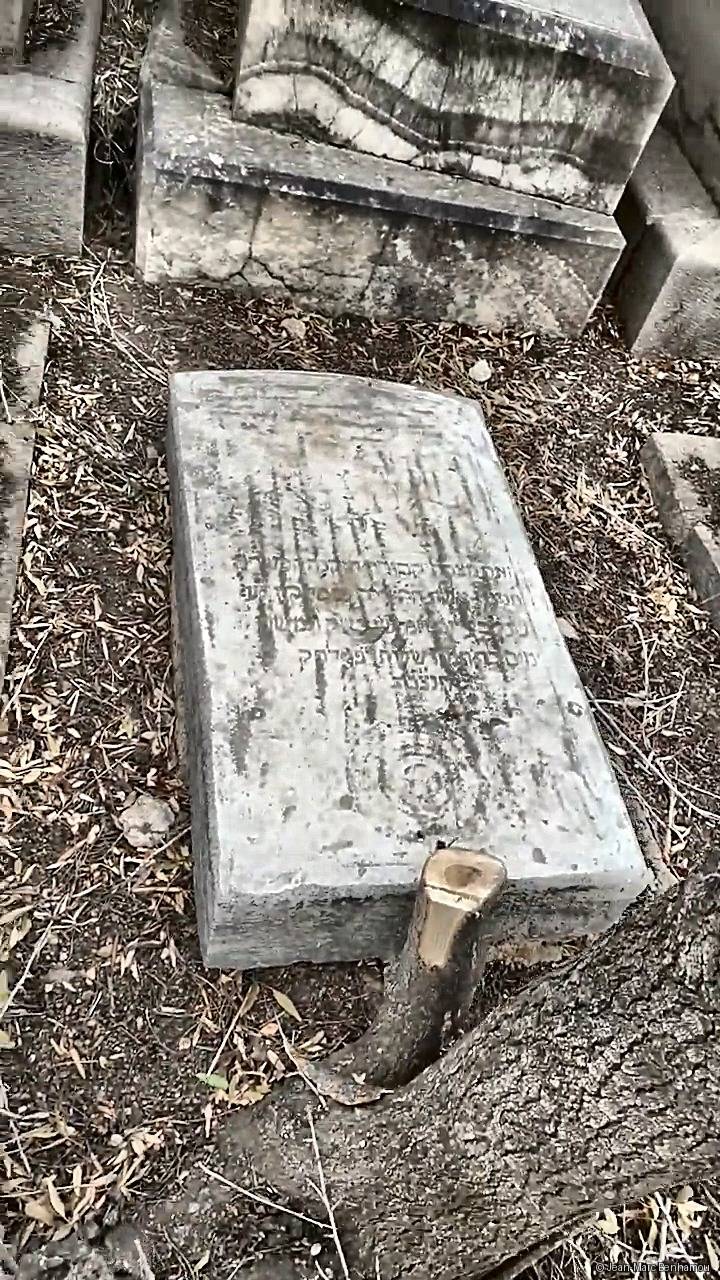 Tombe sans nom