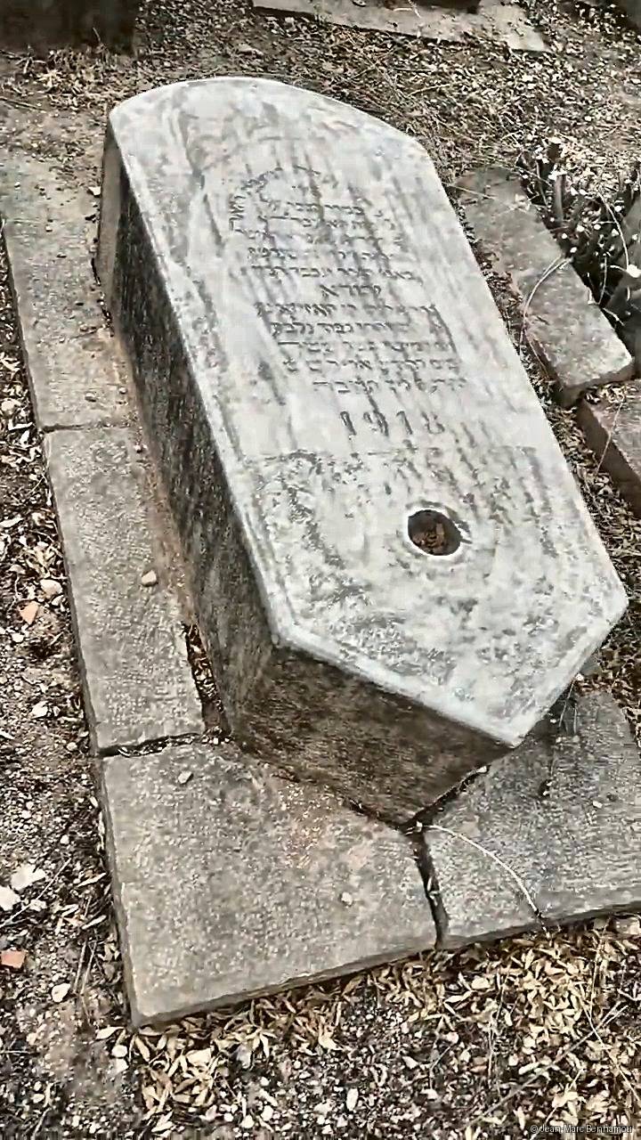 Tombe sans nom