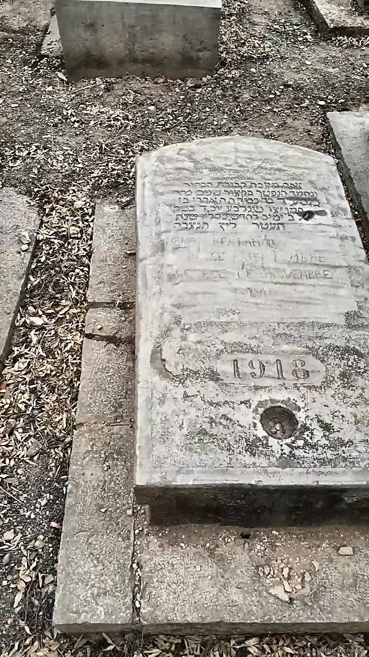 Tombe sans nom