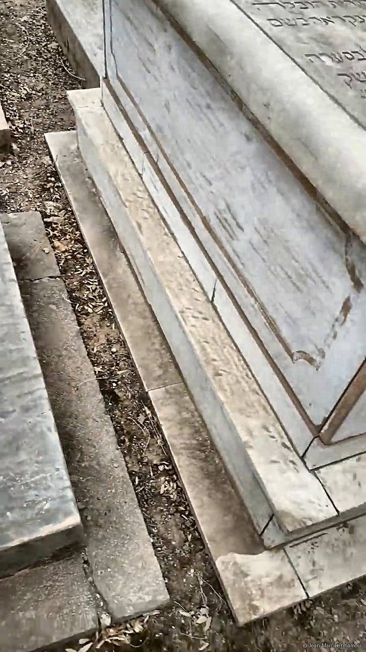 Tombe sans nom