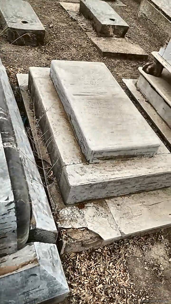 Tombe sans nom
