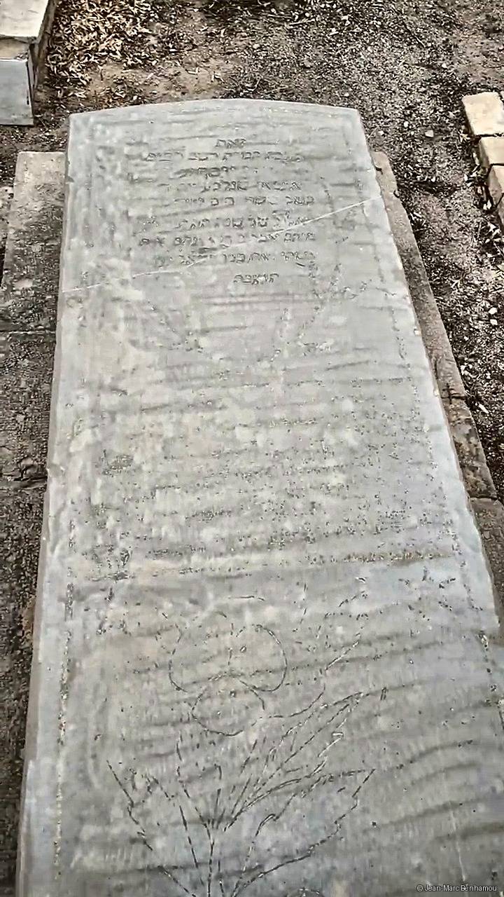 Tombe sans nom