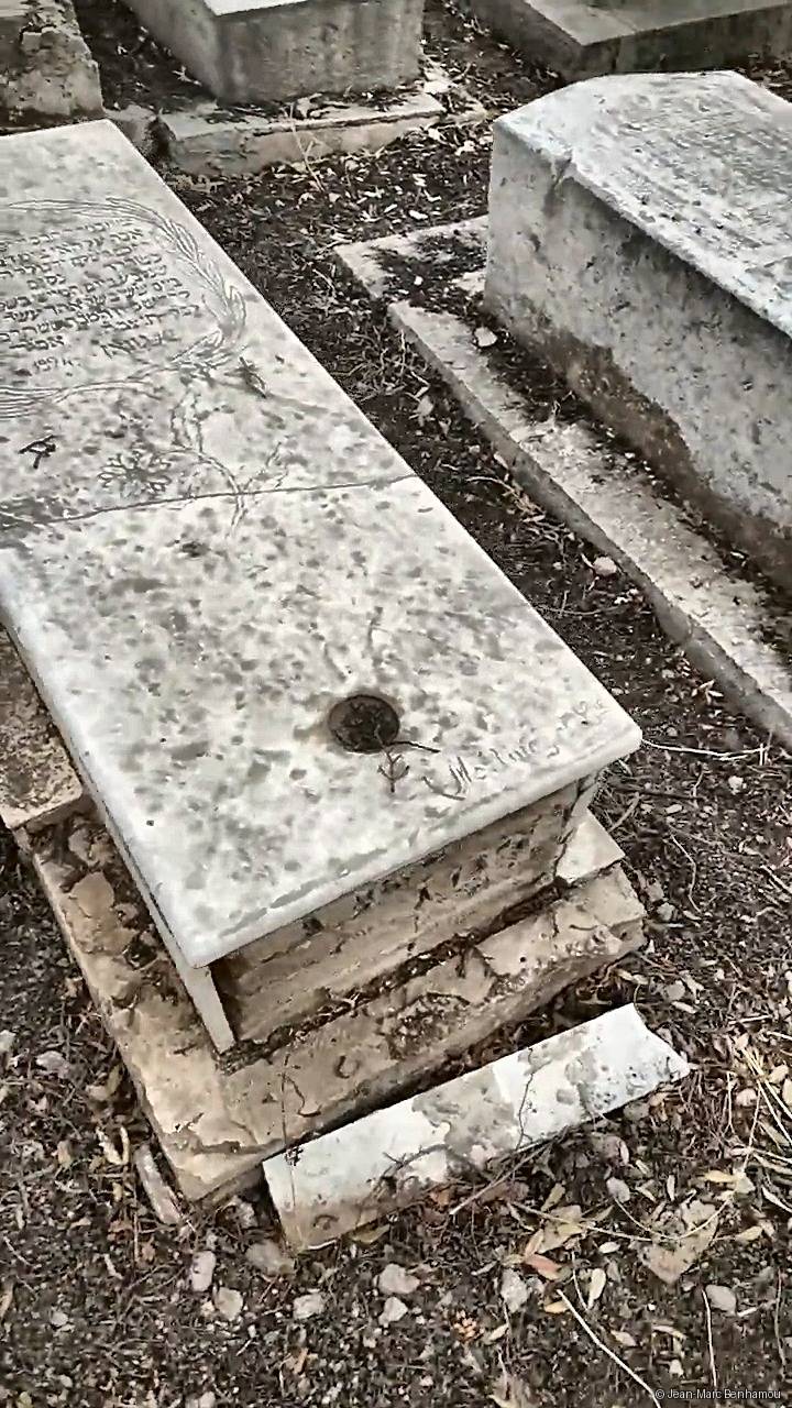 Tombe sans nom