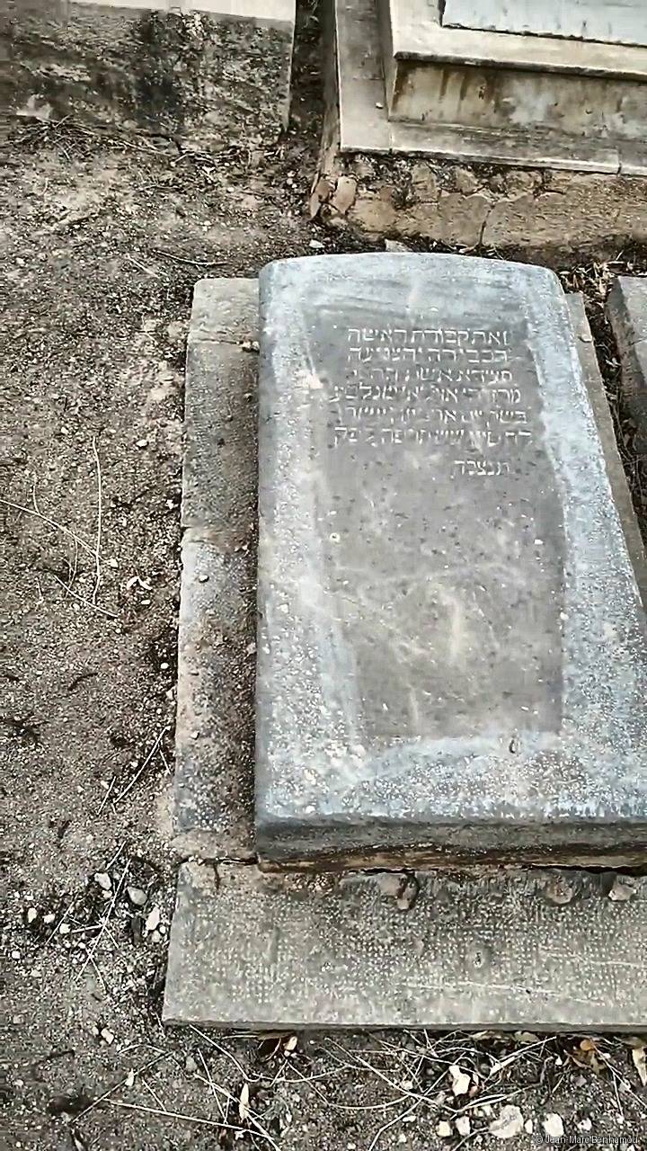 Tombe sans nom