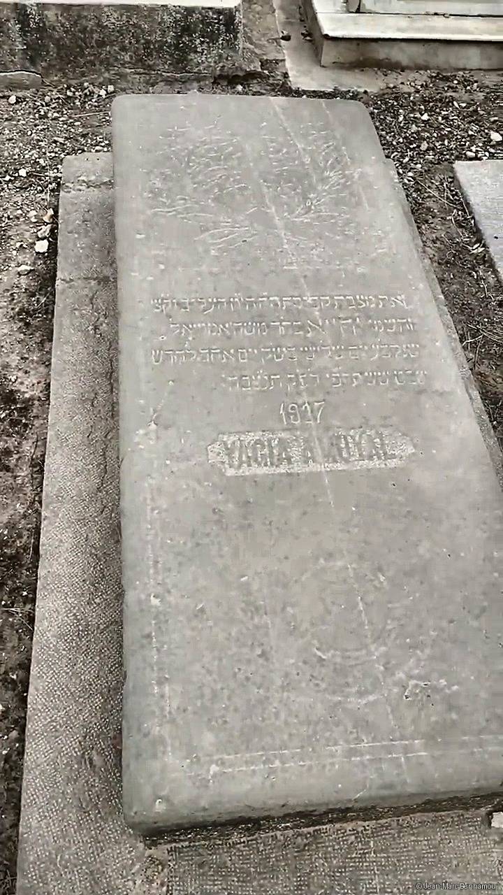 Pierre tombale
