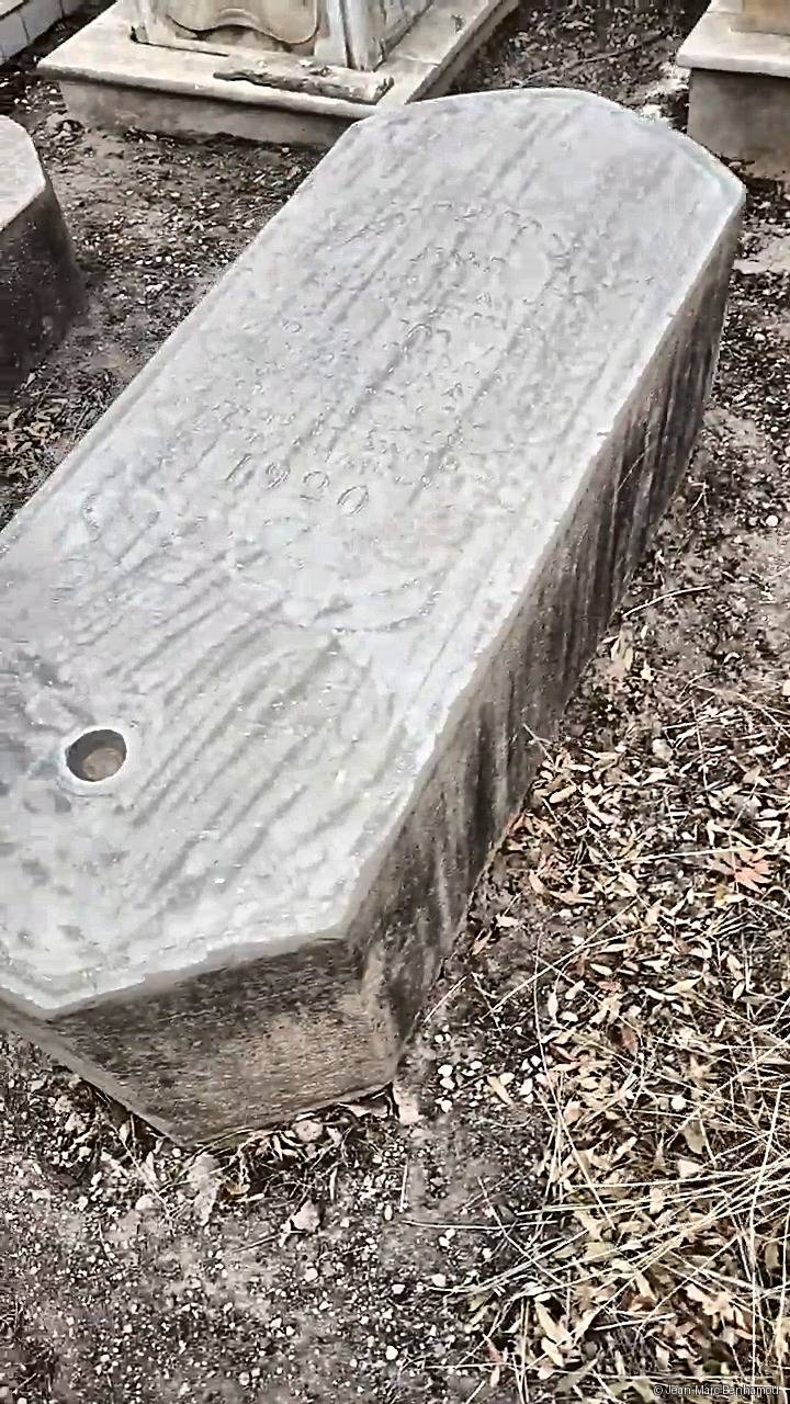 Tombe sans nom