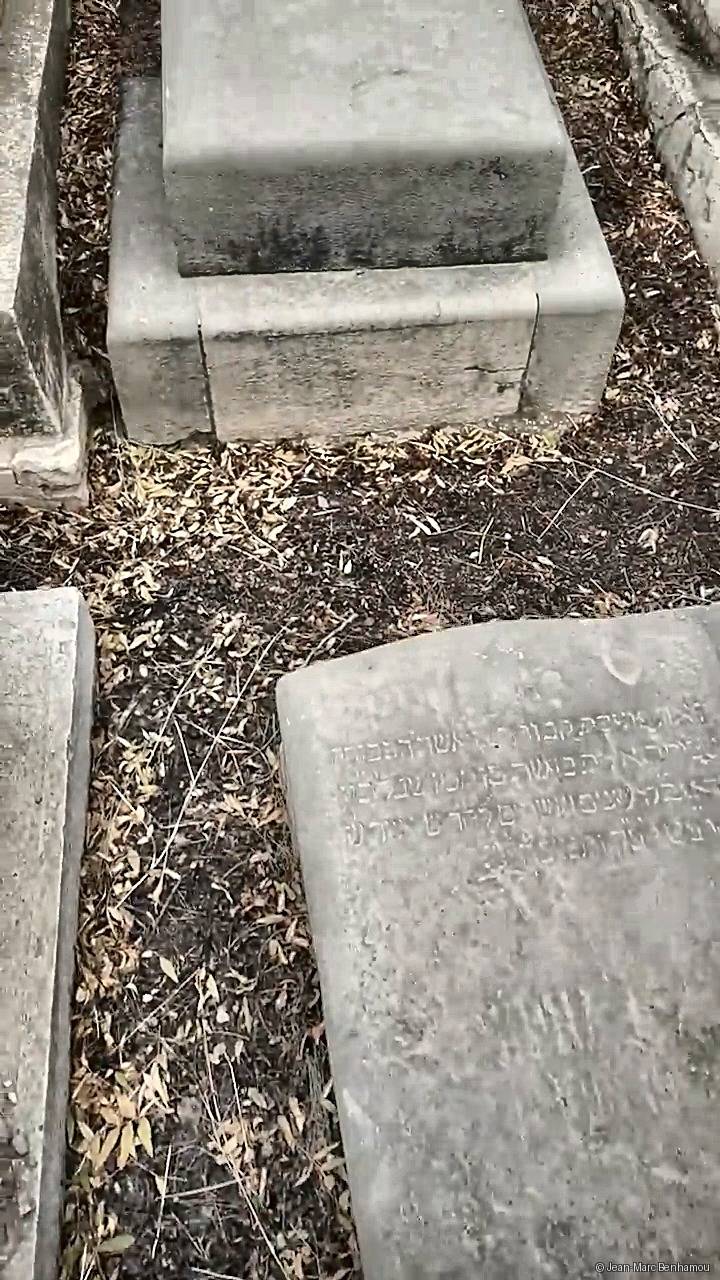 Tombe sans nom