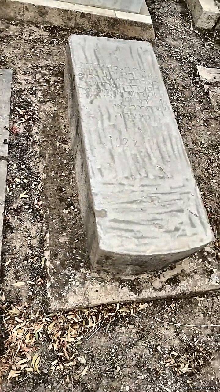 Tombe sans nom
