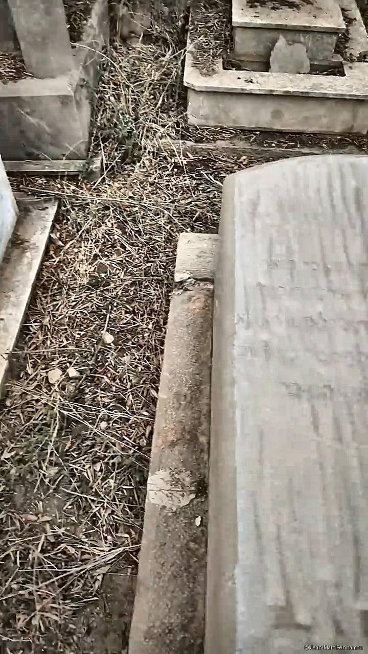 Tombe sans nom